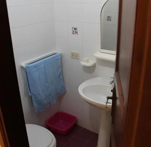 Stella * Λίπαρι